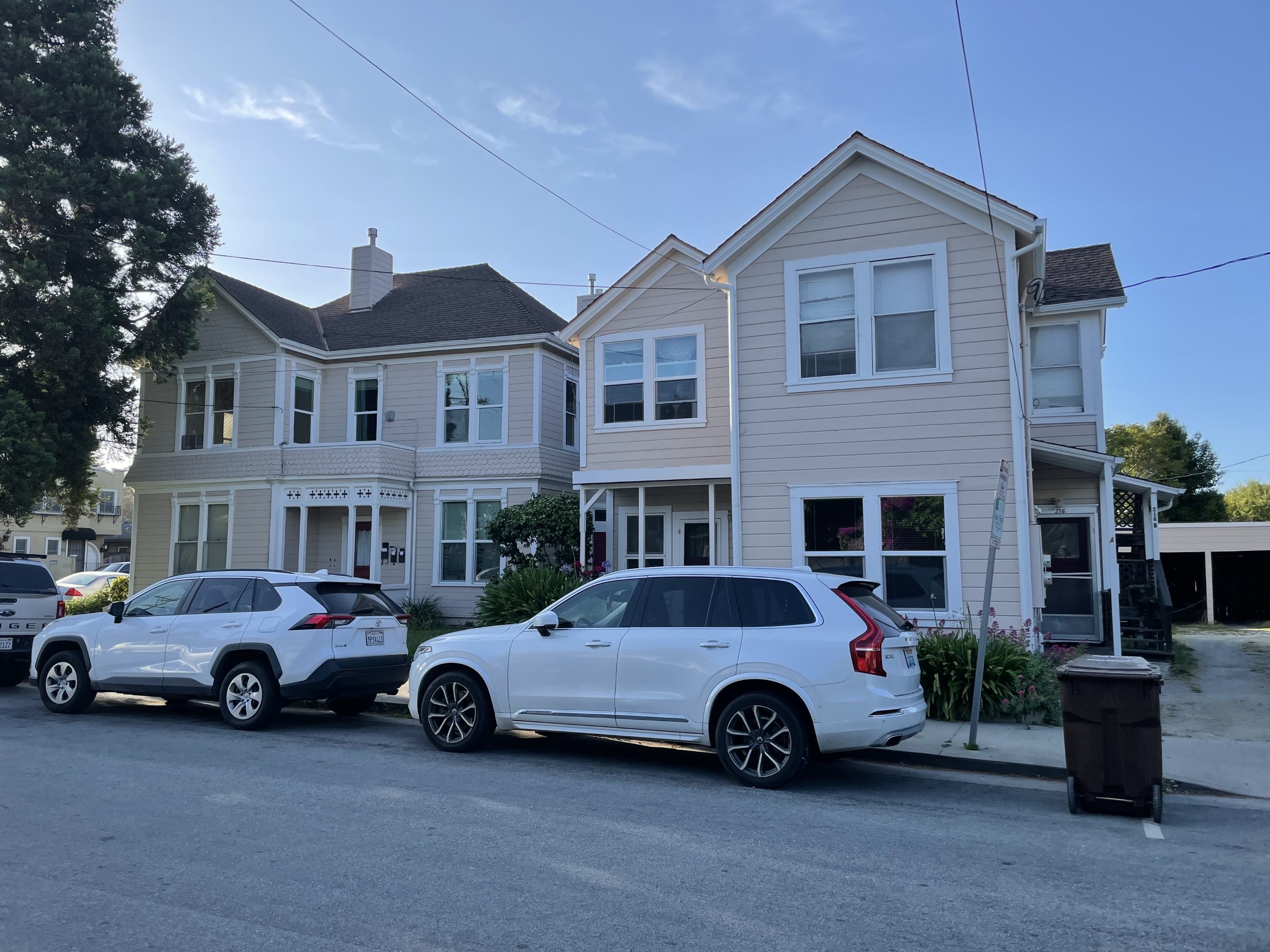 216 Maple Street - 220 - B